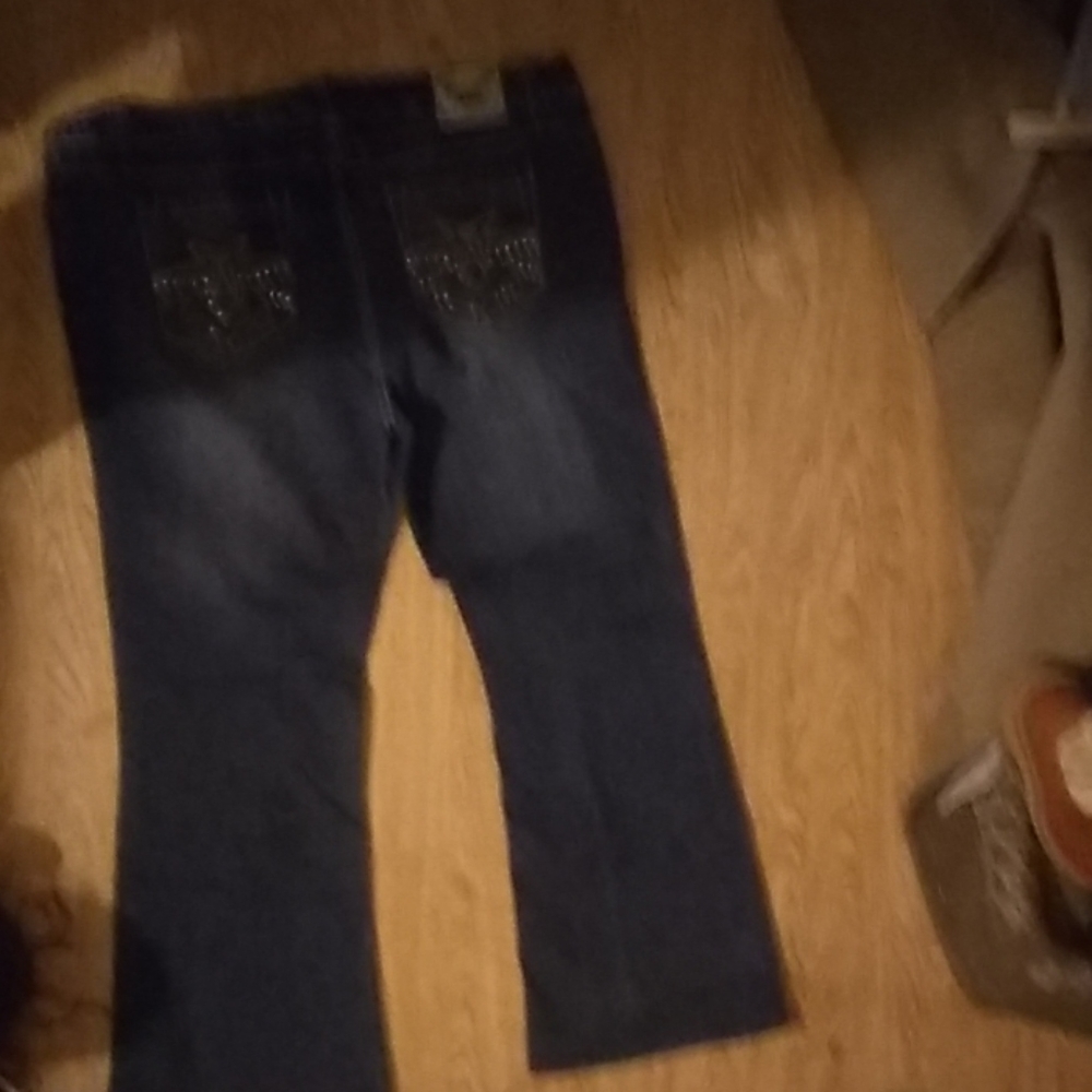 Jeans - Picture 2 of 3
